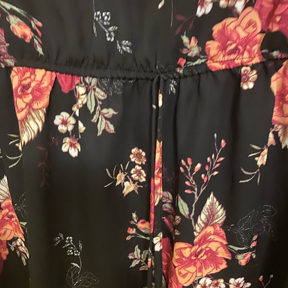 Xl  casual Rose 🌹 blouse - Picture 5 of 5